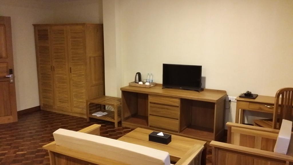Hotel H Valley Yangon
